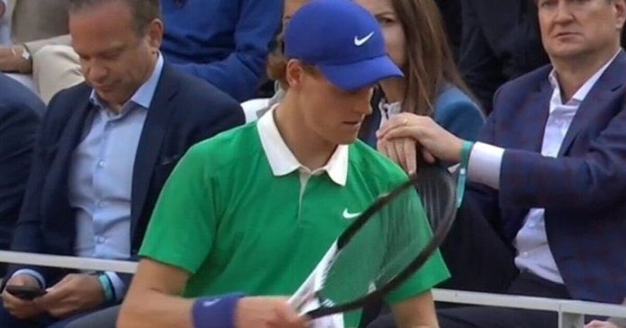 Jannik Sinner fumes at umpire after dubious call in record-breaking French Open