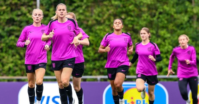 England vs Spain LIVE - Latest updates as Lionesses bid to defend Euros crown