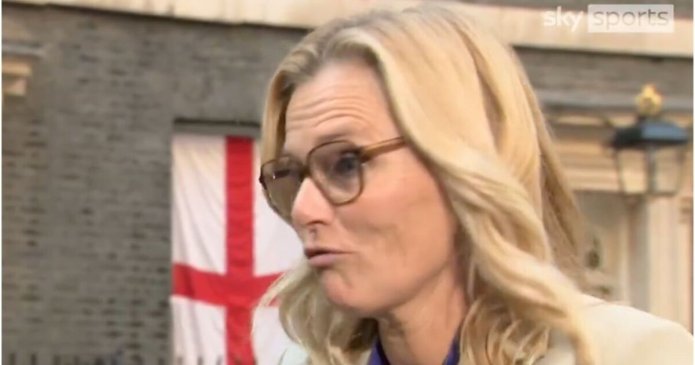 Sarina Wiegman reacts as Royal Family to give England boss special honour