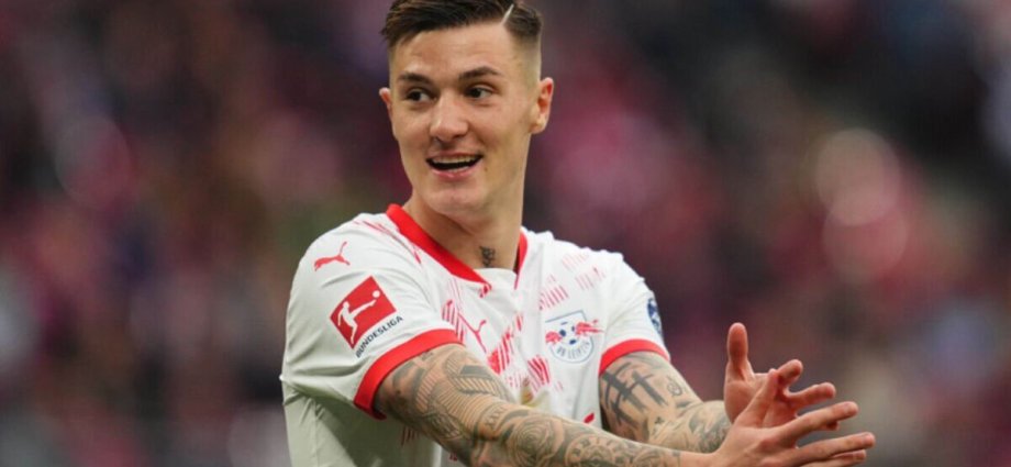 Benjamin Sesko 'takes drastic action' to force Man Utd transfer in Newcastle hit