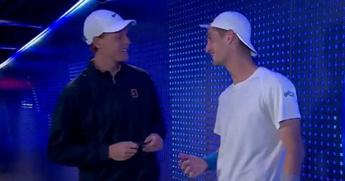 Jannik Sinner's Cincinnati Open rival gives him strange gift before match