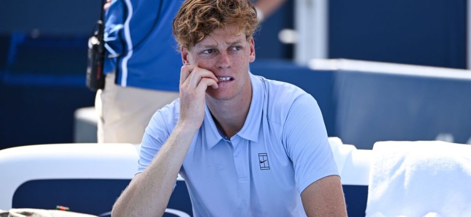 Cincinnati Open star lashes out at organisers as Jannik Sinner retires in final