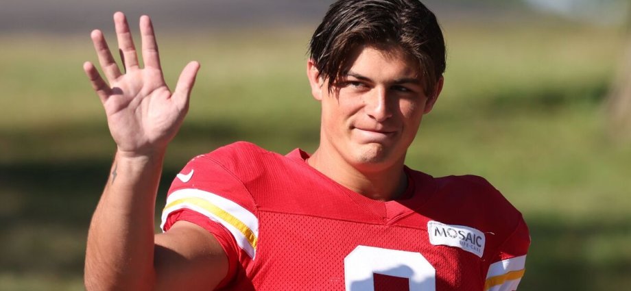 Louis Rees-Zammit breaks silence on rugby return and Travis Kelce influence