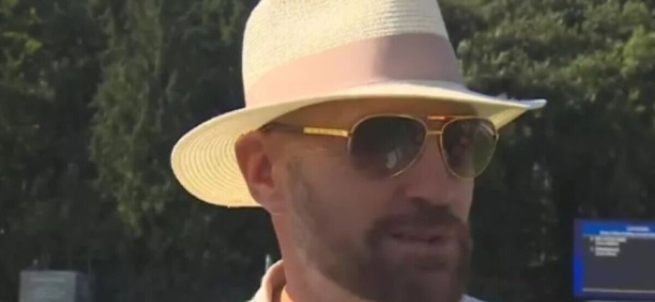 Tyson Fury abandons Man Utd and confirms he doesn't support England either