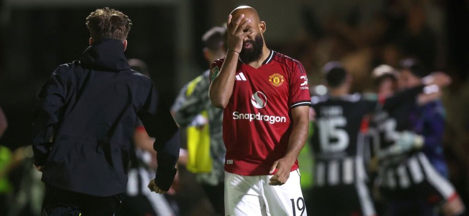 Man Utd player ratings vs Grimsby as star scores 0/10 in horror Carabao Cup loss