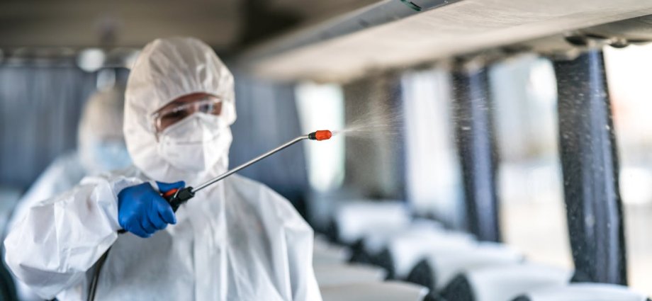 The contagion scale: which diseases spread fastest?