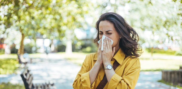 Hay fever: new immunotherapy approved in England for people with severe birch pollen allergies