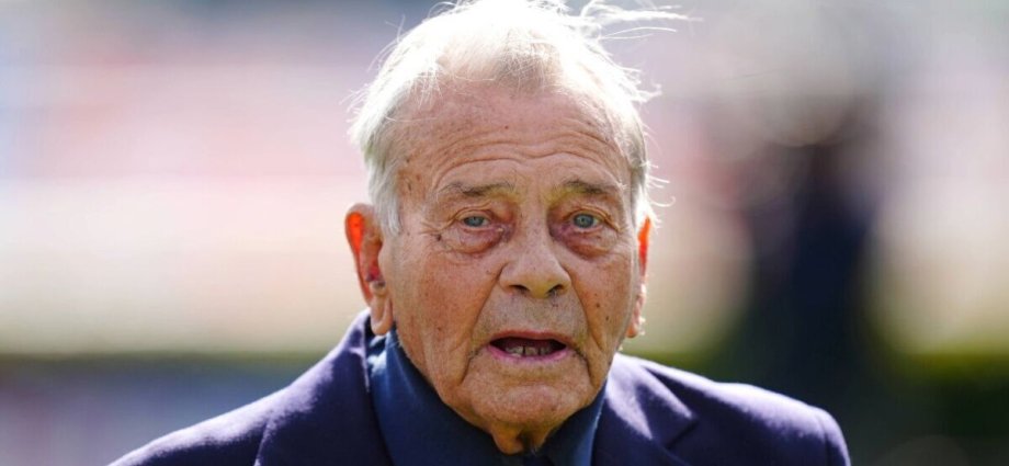 English cricket legend Dickie Bird dies at 92 as tributes pour in