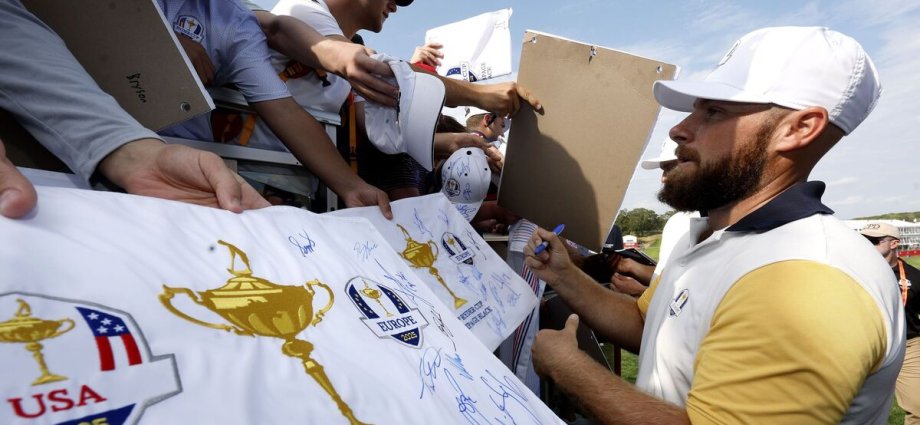 Ryder Cup LIVE as weather causes chaos and USA and Europe's plans changed