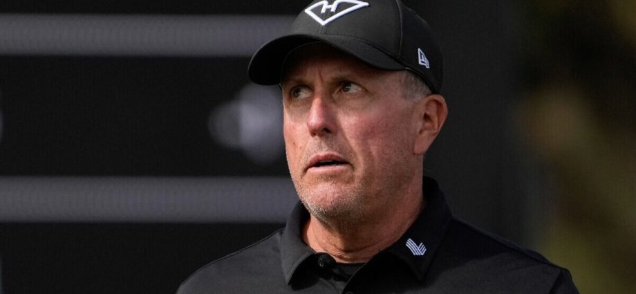 Phil Mickelson rages at 'illegals committing crimes' after begging Donald Trump