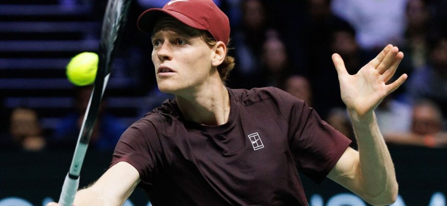 Jannik Sinner shares what Carlos Alcaraz blow at Paris Masters proves