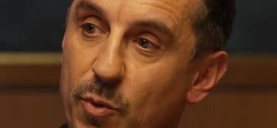 Gary Neville calls out four Man Utd stars who 'should be doing a lot better'