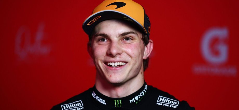 Oscar Piastri backs up threat to Lando Norris as F1 title race takes fresh twist