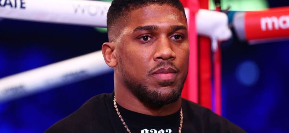 Anthony Joshua told to delay boxing comeback to mend 'broken' Brit