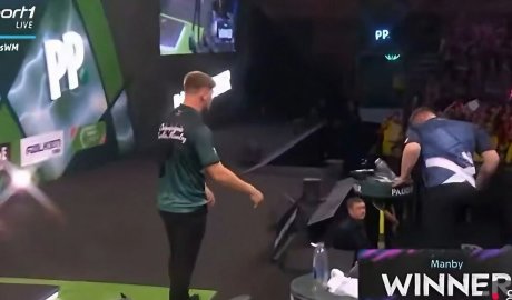 World Championship star in shocking footage as wardrobe malfunction strikes