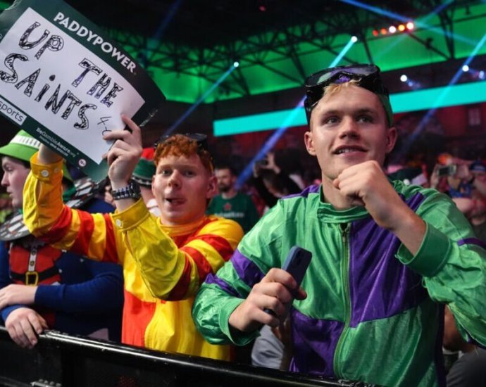 Best fancy dress at World Darts Championship including Ali G and giant pizza
