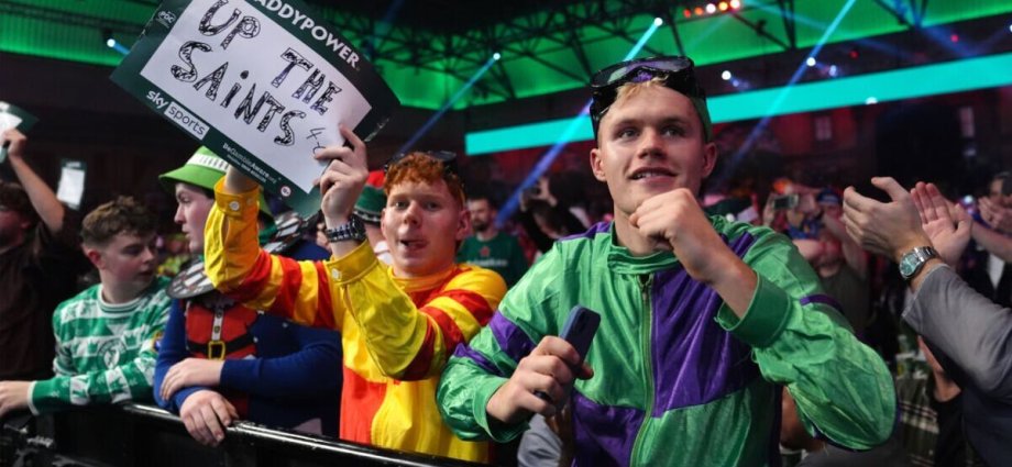 Best fancy dress at World Darts Championship including Ali G and giant pizza