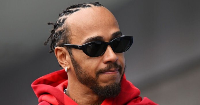 Lewis Hamilton 'given ultimatum by Ferrari' with replacement waiting in wings
