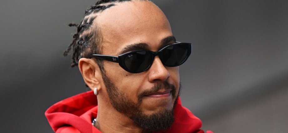 Lewis Hamilton 'given ultimatum by Ferrari' with replacement waiting in wings