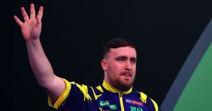 Darts LIVE as Luke Littler heavily booed again as Sky Sports pundit leaves