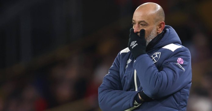 West Ham 'make decision on sacking Nuno' as dressing room issues emerge