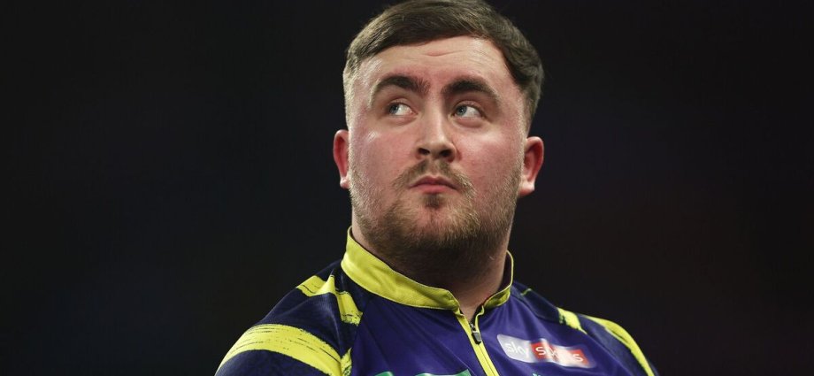 Darts LIVE with Premier League lineup announcement as big names miss out