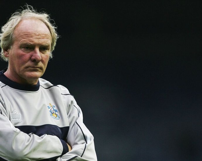 Terry Yorath's career in pictures as football legend dies aged 75