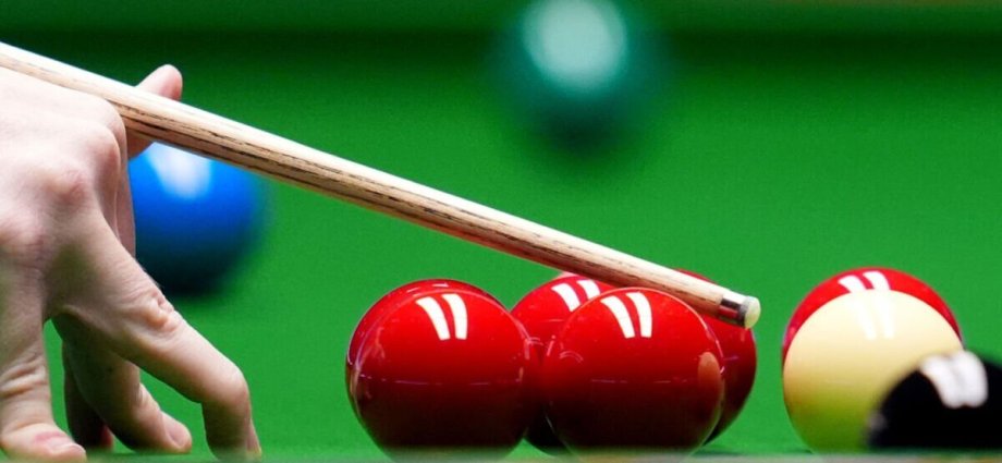 Snooker scores LIVE Higgins vs Hawkins updates as Wilson peppers Si at Masters