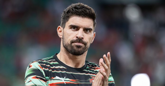 Transfer news LIVE with Man Utd in talks and Aston Villa deal agreed