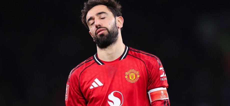 Transfer news LIVE as Man Utd fear Bruno Fernandes exit and Spurs hold medical
