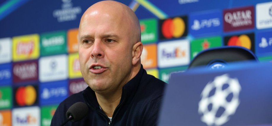 Arne Slot makes five-word Liverpool transfer vow in response to Marc Guehi deal