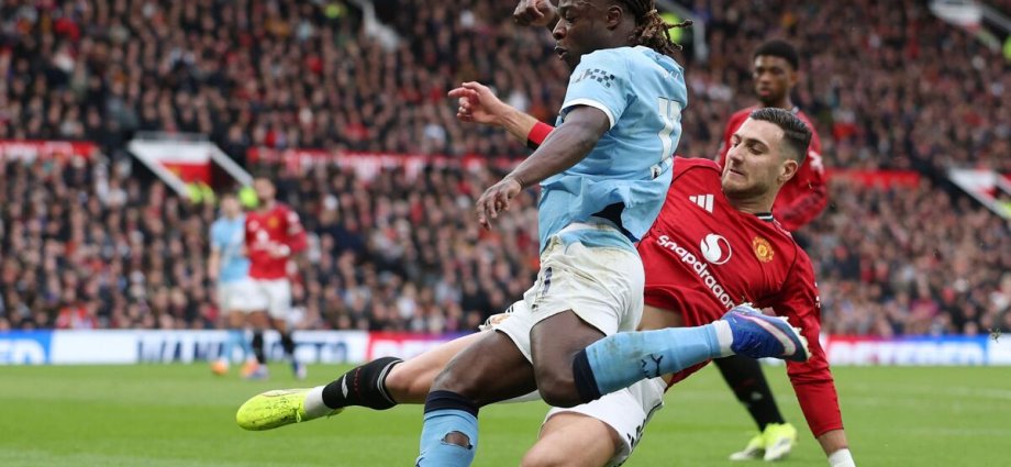 Man Utd issued immediate verdict on Diogo Dalot red card controversy vs Man City