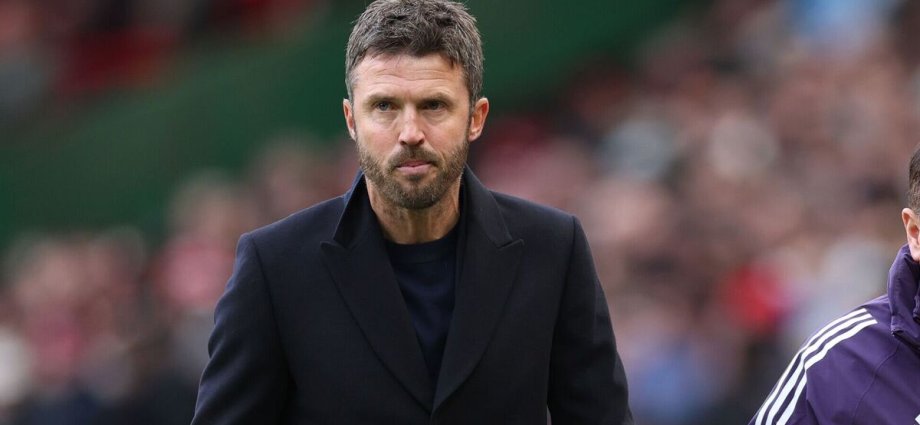 Michael Carrick holds Ole Gunnar Solskjaer talks as Man Utd boss lifts lid