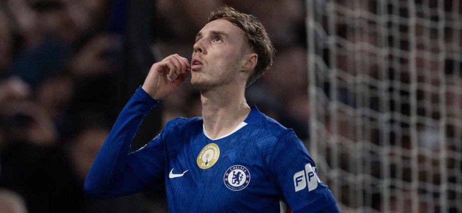 Transfer news LIVE - Man Utd eye Chelsea double swoop as Liverpool issue clear