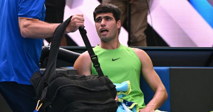 Carlos Alcaraz forces chaos as Australian Open star faces sanction