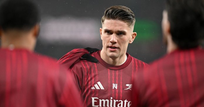 Arsenal players 'don't trust Viktor Gyokeres' as striker urged to take action