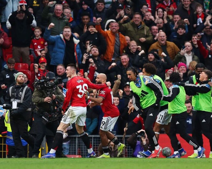 Man Utd ace encouraged to leave club after 'mistake' and transfer links