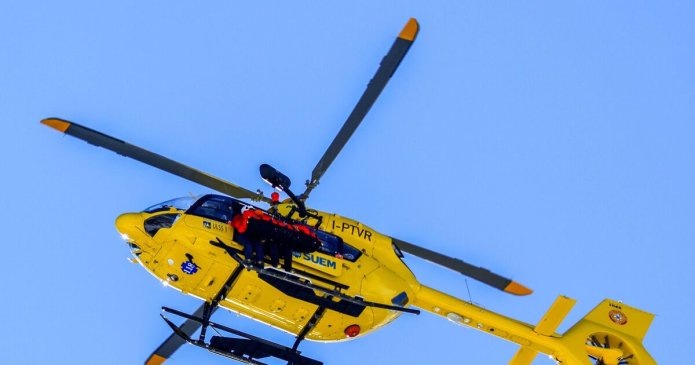 Winter Olympics LIVE: Lindsey Vonn update as skier has surgery after crash