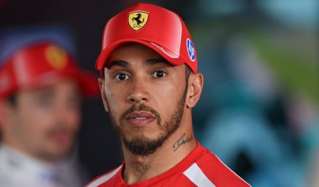 F1 LIVE: Lewis Hamilton hits out at FIA as drivers' WhatsApp group 'blowing up'