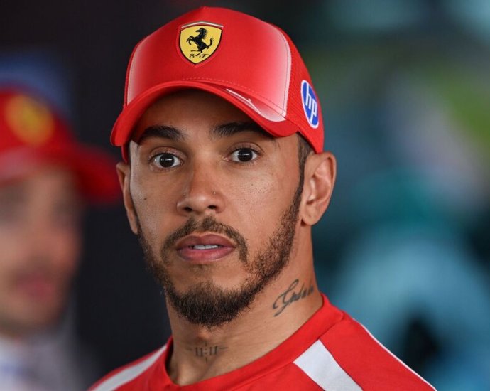 F1 LIVE: Lewis Hamilton hits out at FIA as drivers' WhatsApp group 'blowing up'