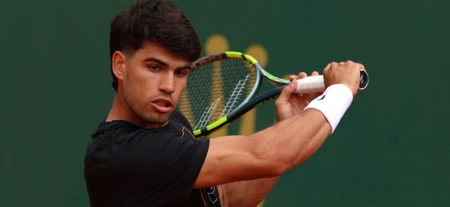 Tennis LIVE - Carlos Alcaraz shows his class as Monte Carlo chaos breaks out