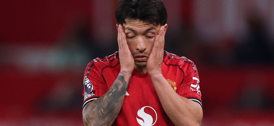 Man Utd player ratings vs Leeds with two 3/10s as United booed off in loss