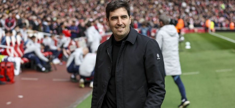 Andoni Iraloa ‘makes decision on next job’ as Man Utd links swirl