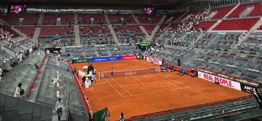 Tennis LIVE as Madrid Open match halted while big boom heard over court