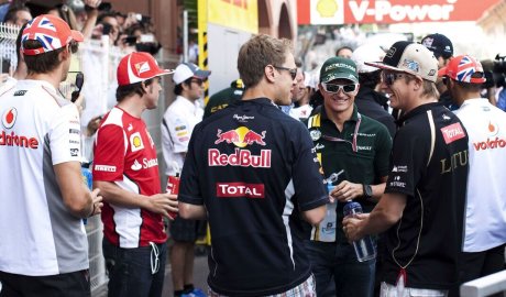 F1 race-winner shows off huge chest scars after open heart surgery