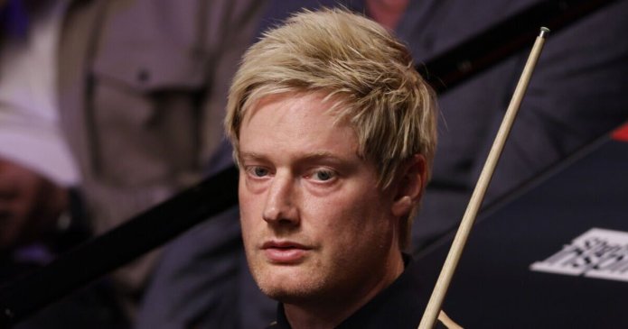 Snooker scores LIVE - Murphy thrashing rival as Neil Robertson faces punishment