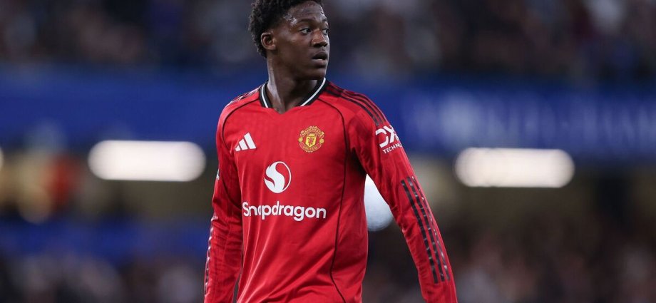 Man Utd 'have terms agreed' as £50m offer prepared for Kobbie Mainoo partner
