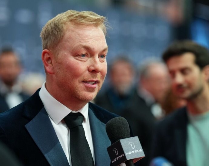 Sir Chris Hoy health update as Olympic icon warned leg may have to be amputated