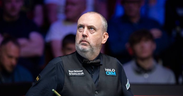 Mark Williams' witty response to Crucible heckler at World Snooker Championship