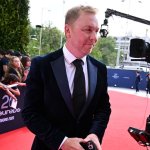 Sir Chris Hoy says new trial drug 'may well have cracked it' in cancer update